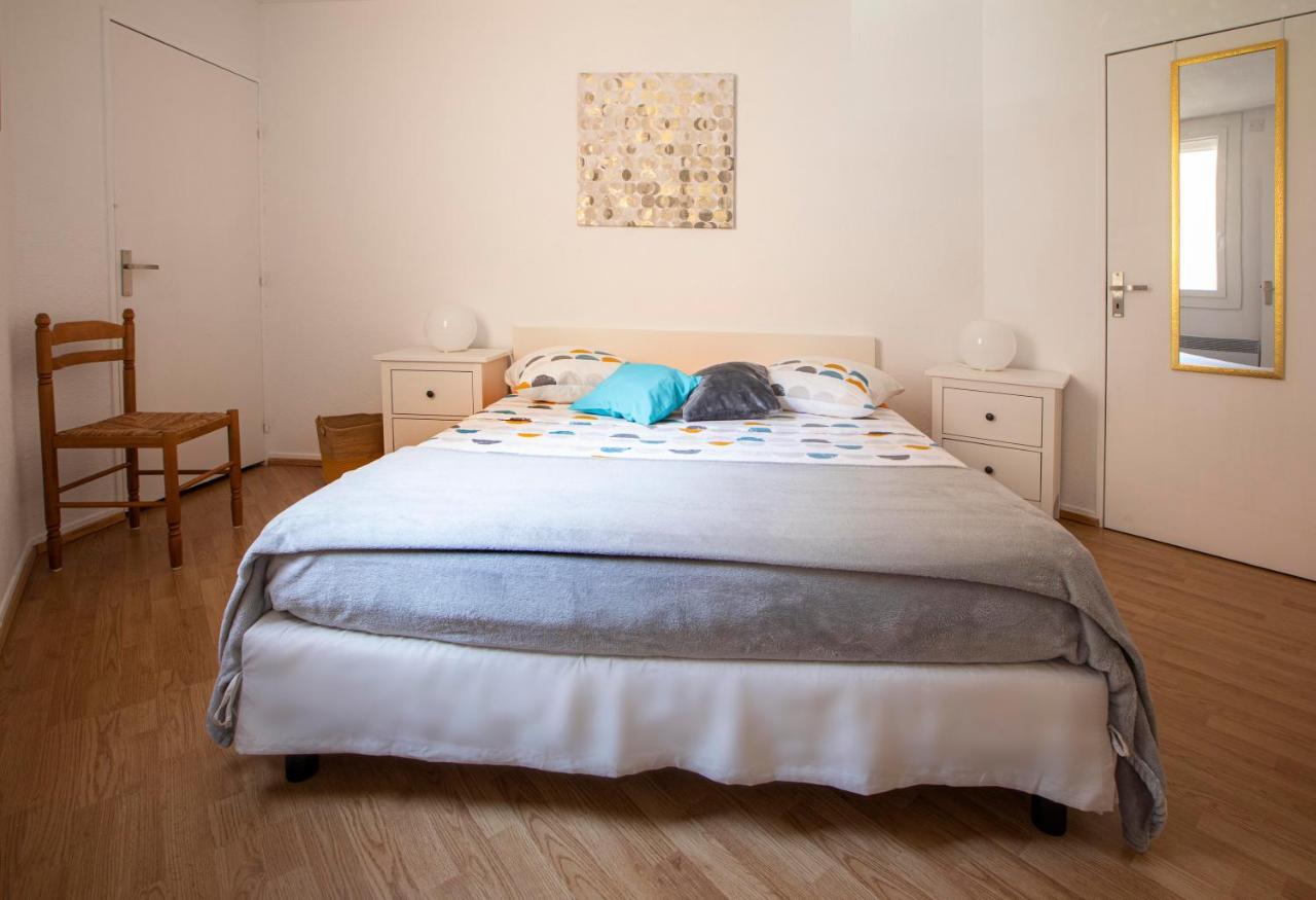 Appartement T3 Traversant Residence Standing Garage Et Piscine Exterieure Gratuits Σετ Εξωτερικό φωτογραφία