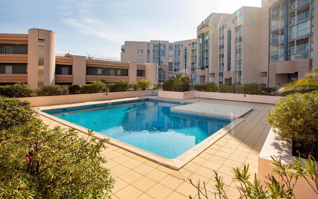 Appartement T3 Traversant Residence Standing Garage Et Piscine Exterieure Gratuits Σετ Εξωτερικό φωτογραφία