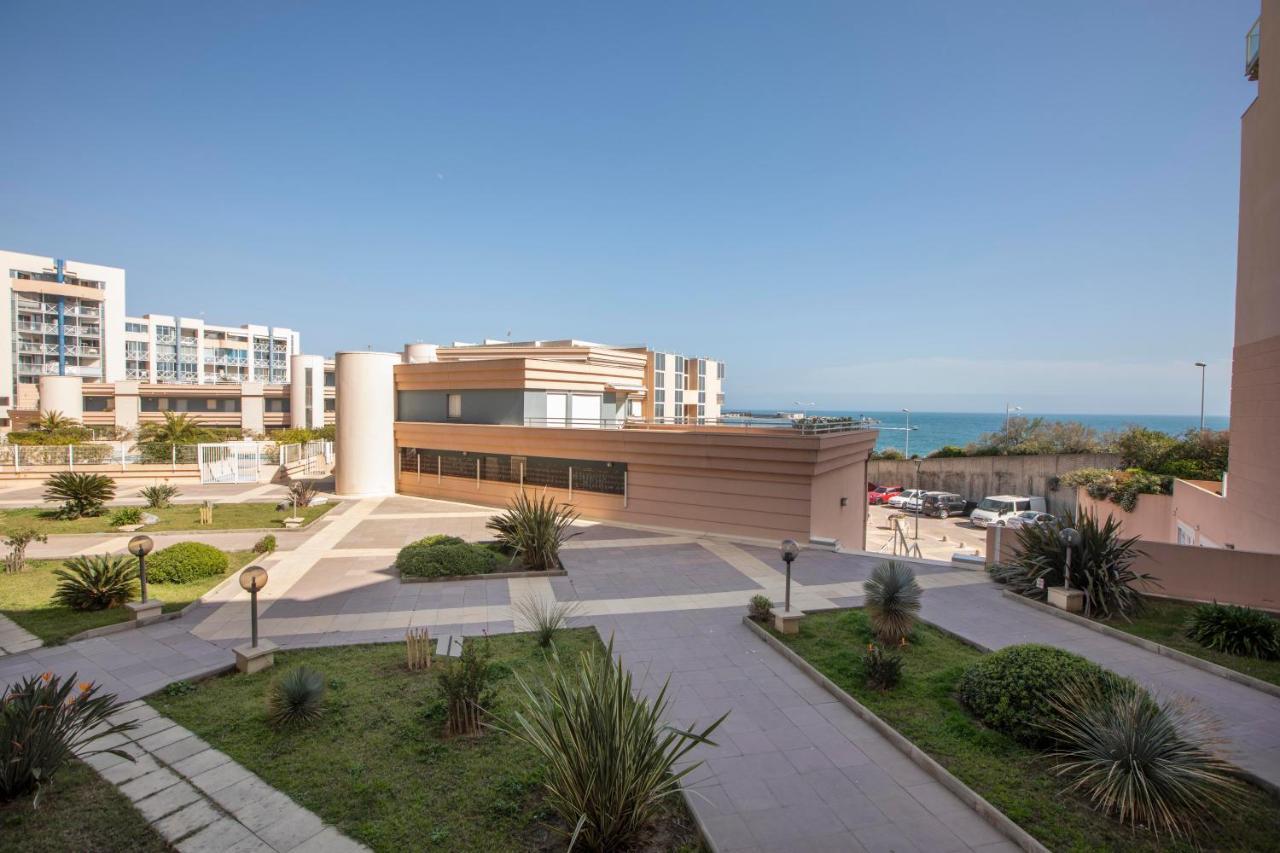 Appartement T3 Traversant Residence Standing Garage Et Piscine Exterieure Gratuits Σετ Εξωτερικό φωτογραφία